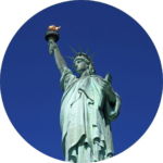 01.02.006 vrijheidsbeeld met heldere blauwe lucht cirkel