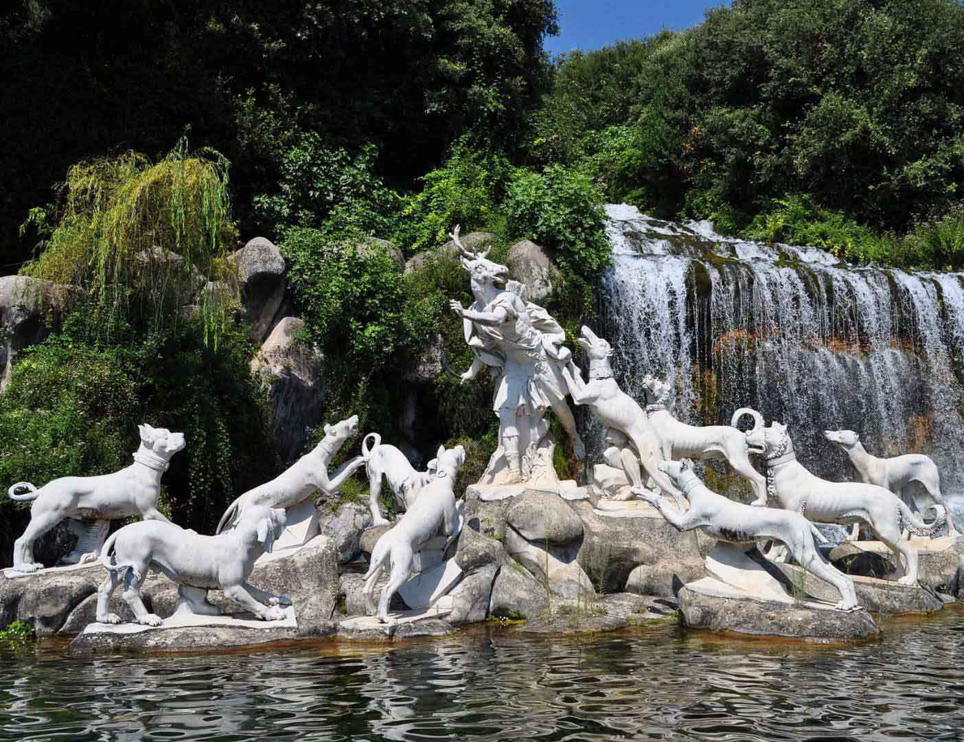01.02.012 cascata reggia di caserta liggend