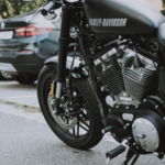 02.01.018 harley davidson vance & hines twin slash staand