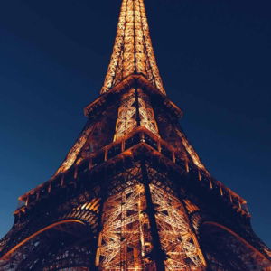 02.02.017 ijffeltoren in de avond staand