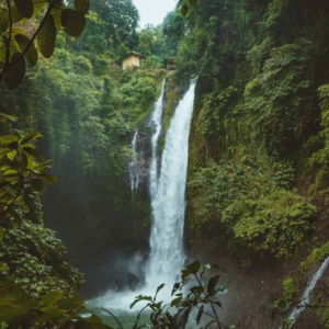 03.02.015 aling aling waterval staand