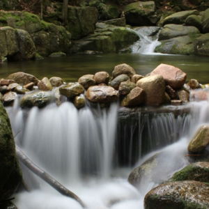 03.02.017 grandfather mountain watervallen staand
