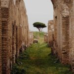 04.01.017 ostia antica background staand