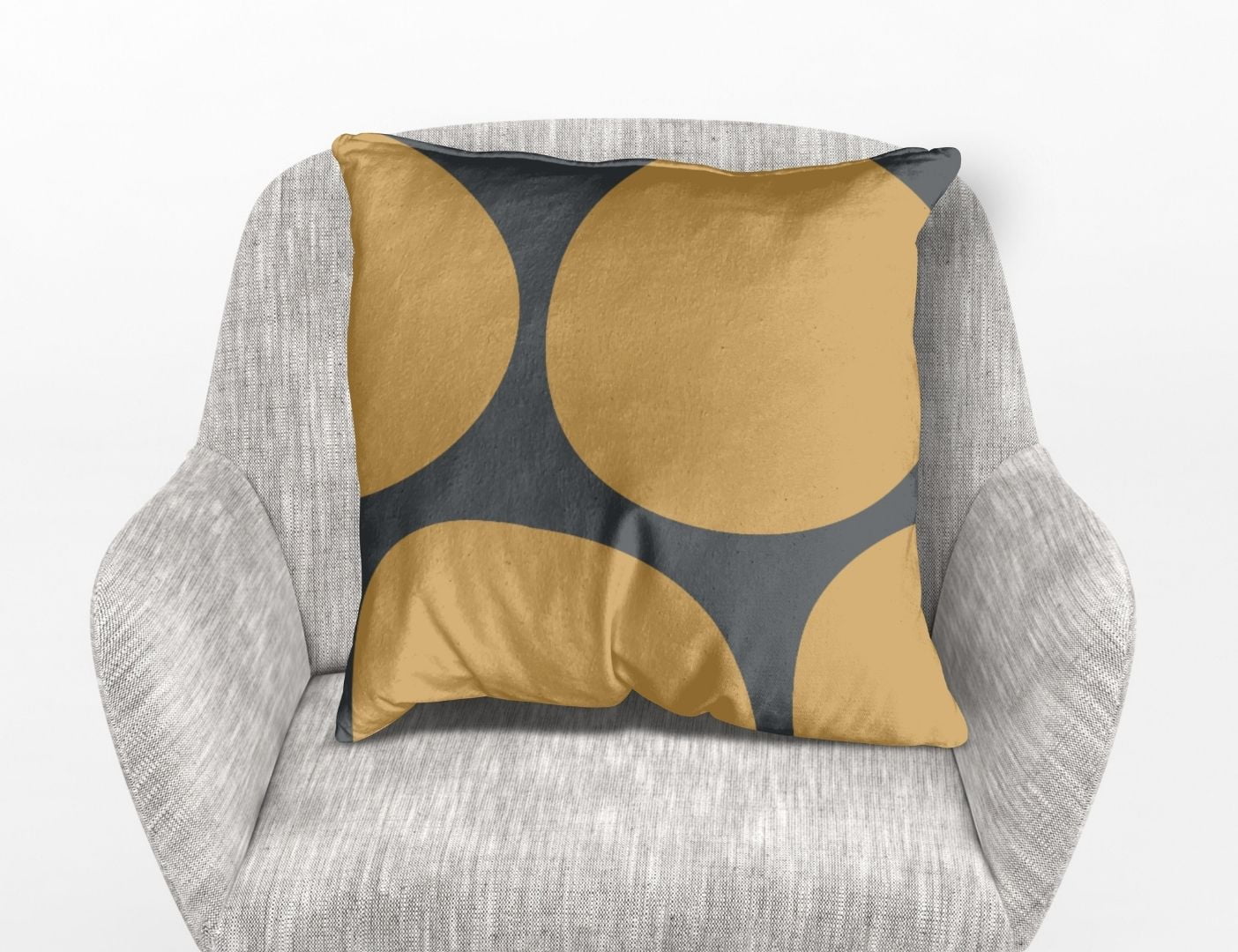 10.05.28395 dots yellow kussens sfeer